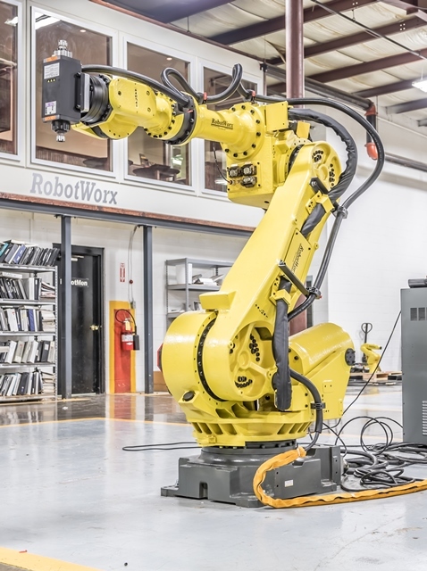 Fanuc_R2000iA_200F_Robot.jpg #资产:645